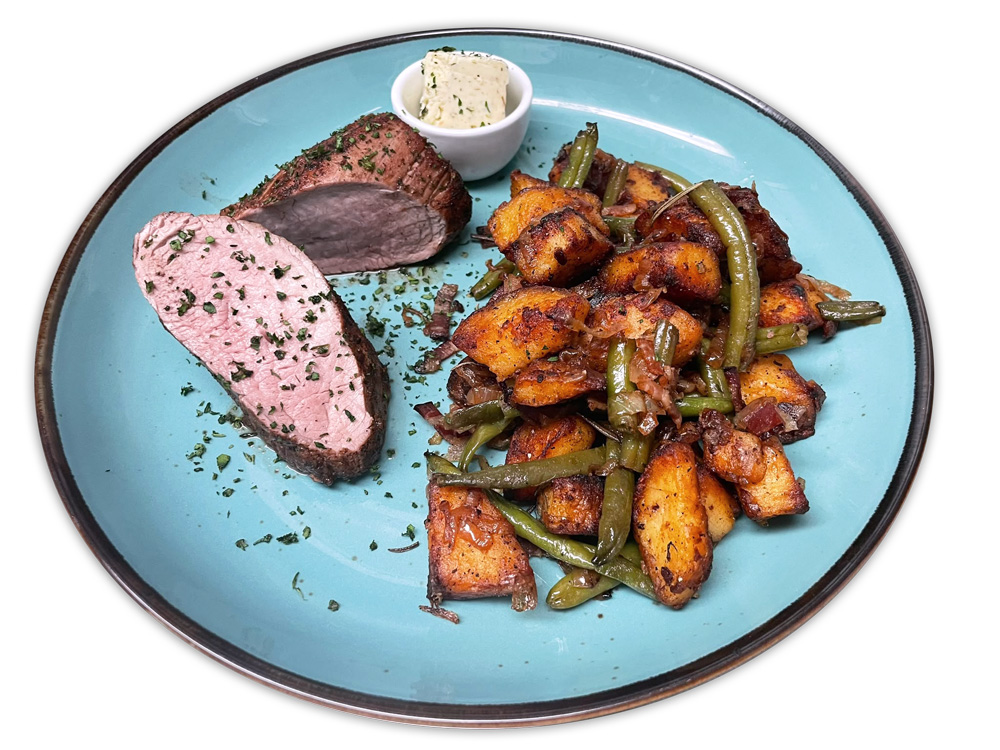 Schweinefilet am Stück rosa gebraten vom Gasthof zum signal